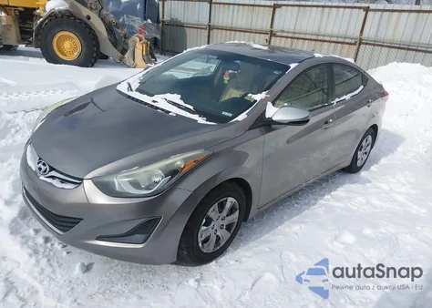 2016 Hyundai Elantra Se z USA, uszkodzony, nr VIN 5NPDH4AE4GH693423